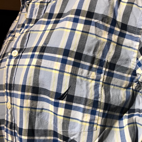Nautica Short Sleeve Shirt - Picture 4 of 6